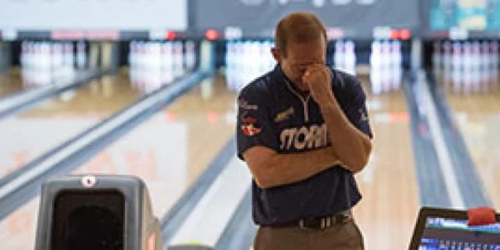 Norm Duke proves even the greatest are human as his 4-through-the-middle hands Chris Warren 2018 USBC Senior Masters title