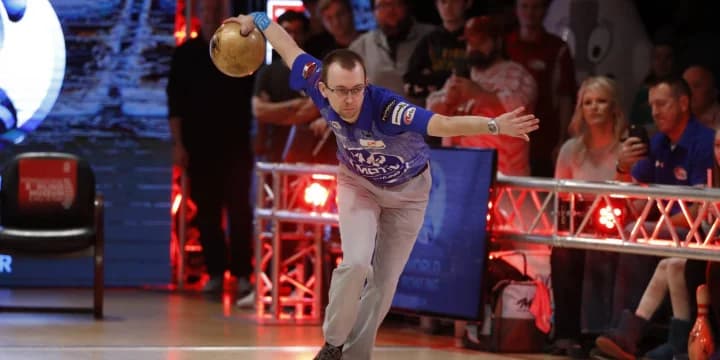 E.J. Tackett, Liz Johnson win World Bowling Tour Finals titles as Anthony Simonsen shows off back-up ball