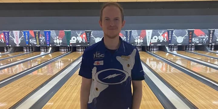 Thomas Larsen jumps from 15th into lead as qualifying ends, top 24 advance to match play at 2022 KIA PBA Tournament of Champions