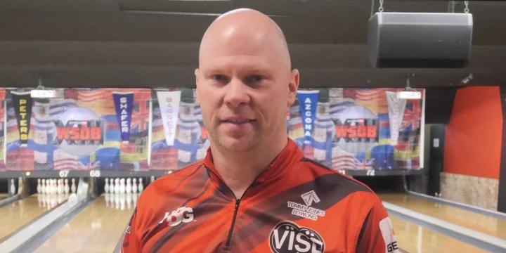 Tommy Jones, Jason Belmonte surge to top of World Championship with 2 big rounds on Earl Anthony 43 lane pattern at 2022 PBA World Series of Bowling