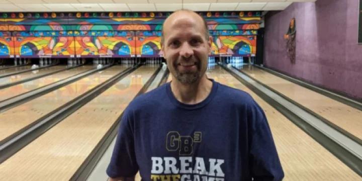 Tony Oliva wins seventh MAST title, denies Derek Eoff a second straight on Saturday at Prairie Lanes
