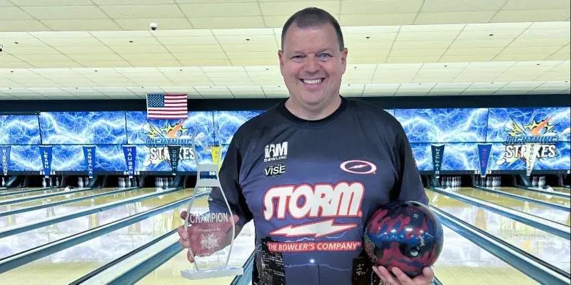 Riding a wave, Tom Hess soars to the lead after Day 2 of the 2024 PBA50 Johnny Petraglia Open