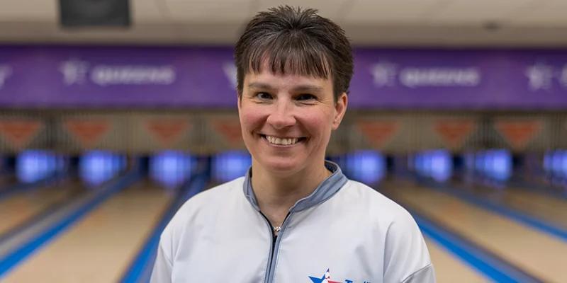 With just 1 open in 10 games, Shannon Pluhowsky leads 2024 USBC Queens after Day 2