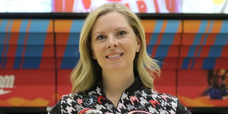 Genie Franklin slams 780 to take singles lead at 2024 USBC Women's Championships