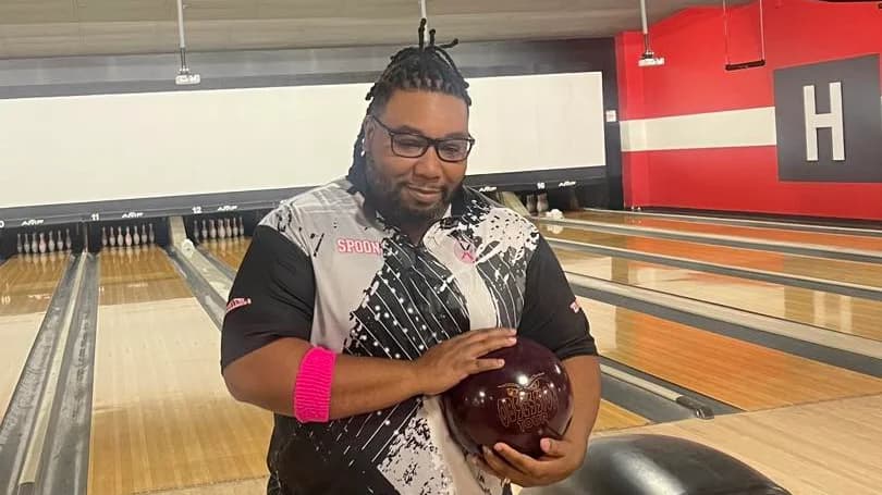 Desron Weatherspoon fires 900 series with epic celebration at AMF Airport Lanes in Cheektowaga, New York