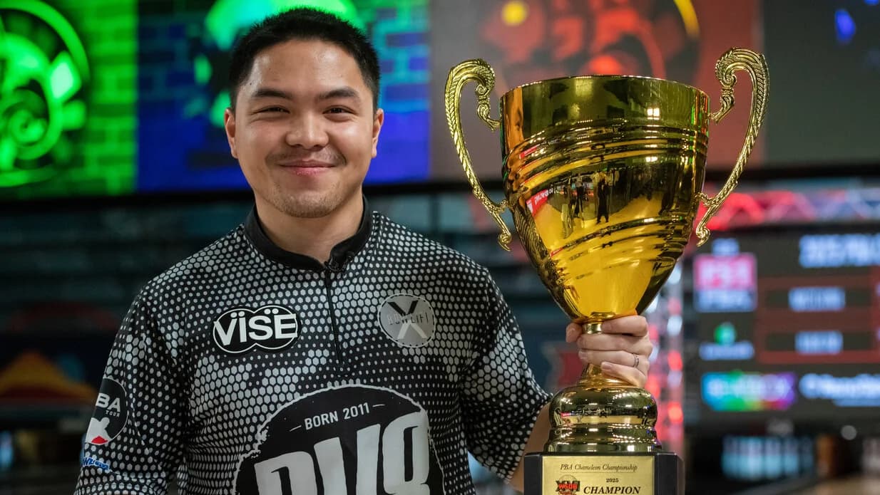 Malaysia’s Tun Hakim wins 2025 PBA Chameleon Championship as non-U.S. players keep winning at World Series of Bowling XV1