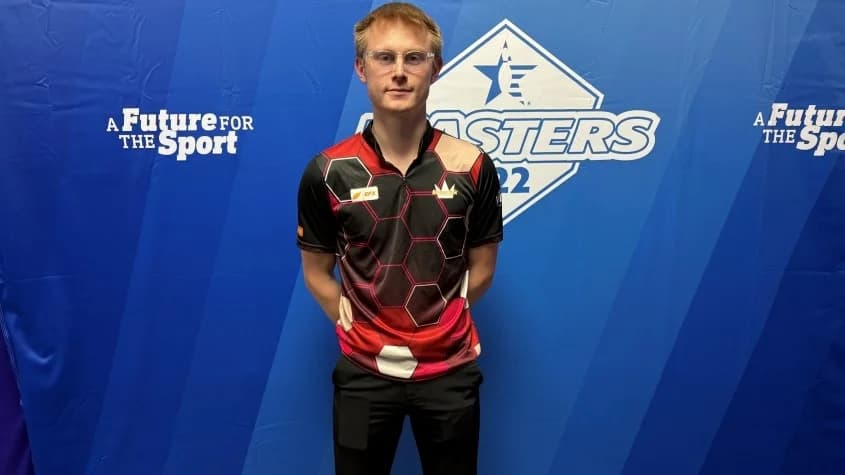 Iola's Robert Vater, red-hot Erin Klemencic lead after first round of 2025 USBC U22 Masters, Queens