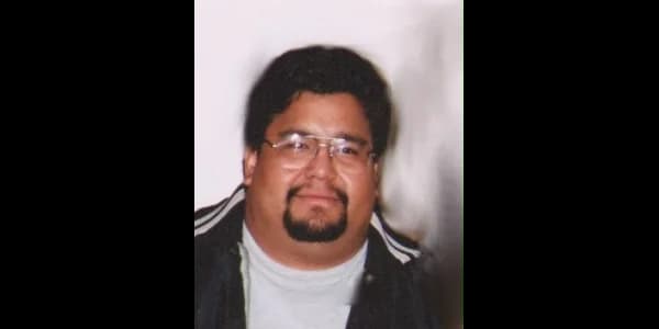 Crowd packs funeral home to mourn passing of Kurt Davids
