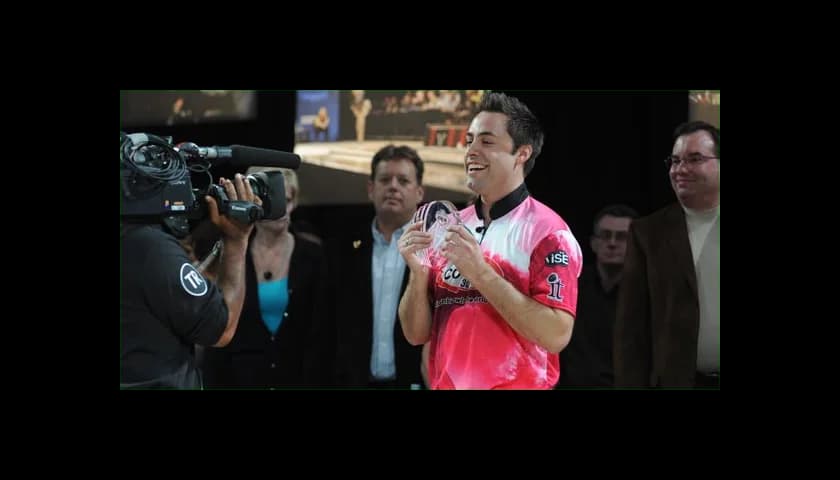 Lefty Scott Norton wins second PBA Tour title — that is the news!