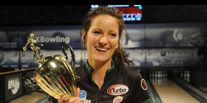 The Diana Zavjalova train rolls on with win in 2014 XBowling Intercollegiate Singles Championships