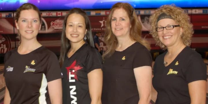 Texas team takes Diamond lead at 2014 Women's Championships