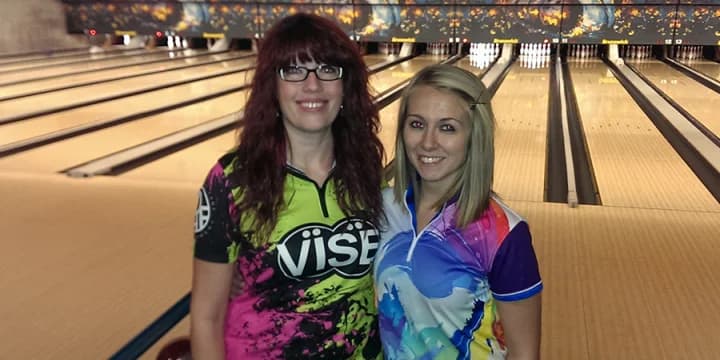 Ashley Bell runs stepladder to win Milwaukee Women’s Open