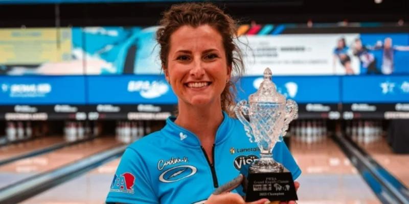 After strike-or-lose semifinal finish, Verity Crawley wins 2023 PWBA Grand Rapids Classic in title match rout