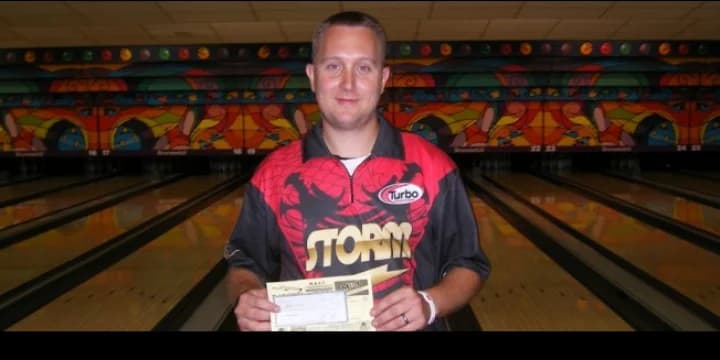 Derek Eoff wins MAST season opener over 81-bowler field at Prairie Lanes